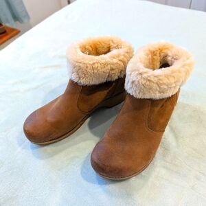 Dansko shearling lined booties - 41